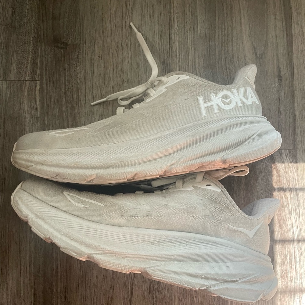 Clifton 9 Hokas